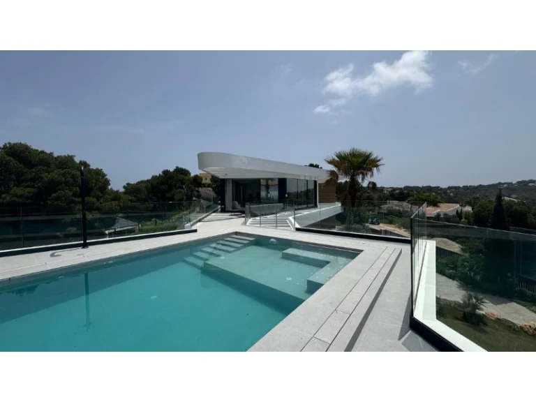 Villa in Portichol – foto 1